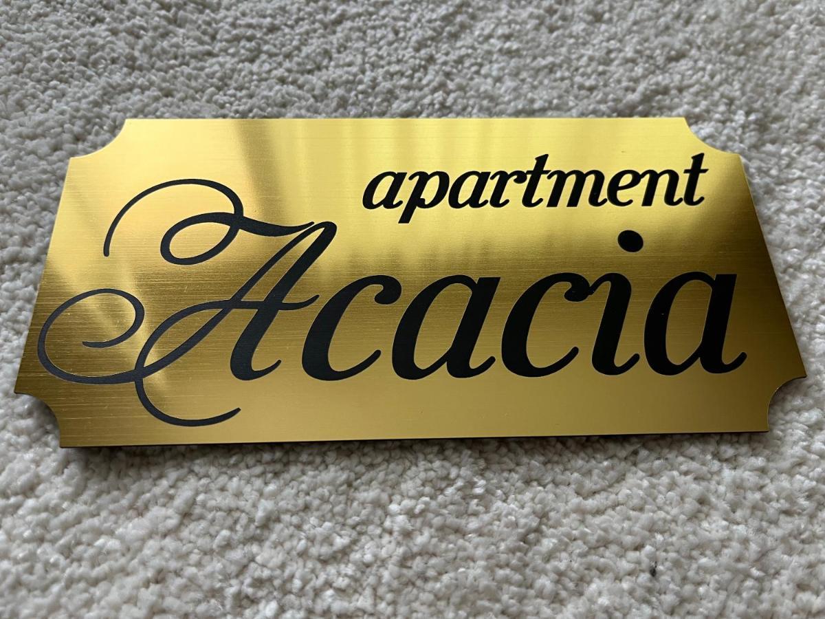 Acacia